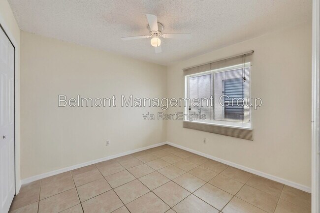 Building Photo - 2127 Korat Ln