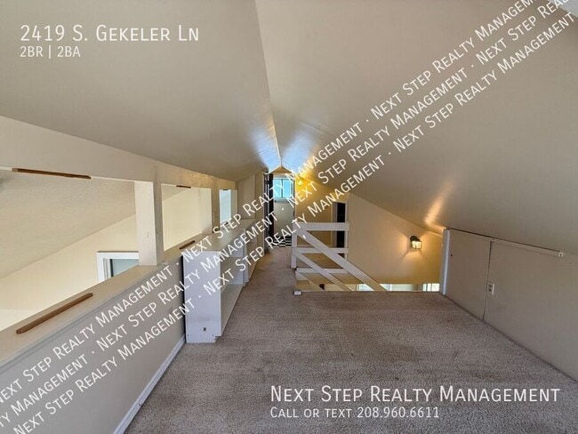 Building Photo - 2419 S Gekeler Ln
