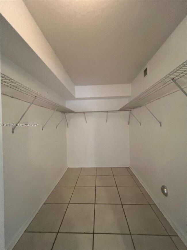 Building Photo - 15460 SW 284th St