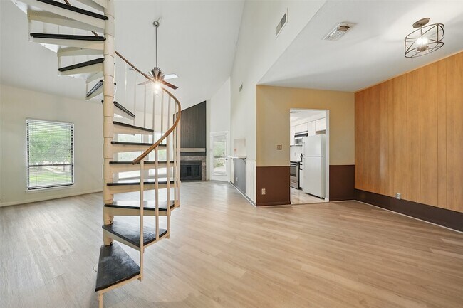 Building Photo - 4144 Greystone Way