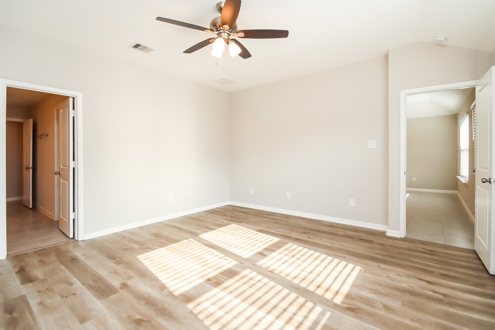 Building Photo - 8419 Ideal Dr