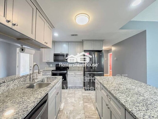 Building Photo - 1517 Glenmont Ct