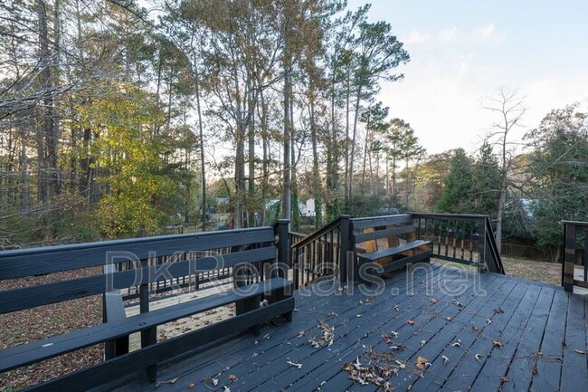 Building Photo - 237 Park Ave