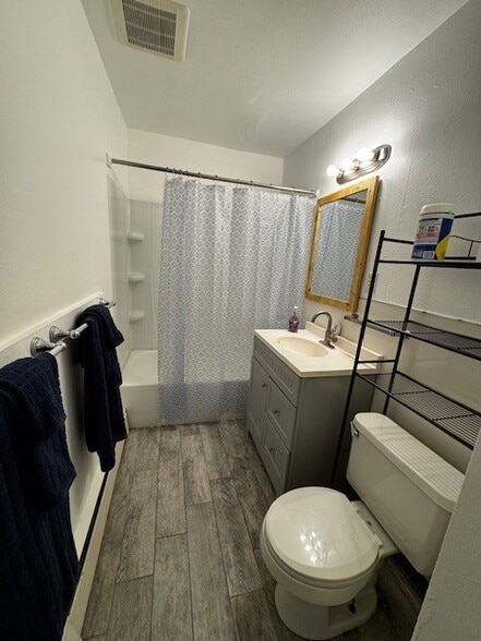 Building Photo - 12250 Ellen Ave