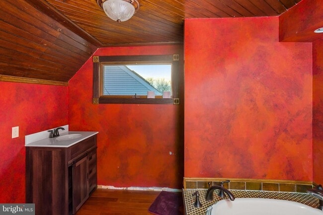 Building Photo - 230 Washington St