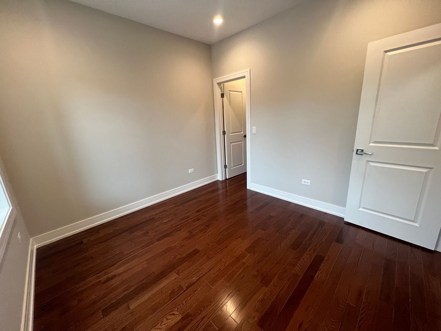 Building Photo - 4636 N Malden St