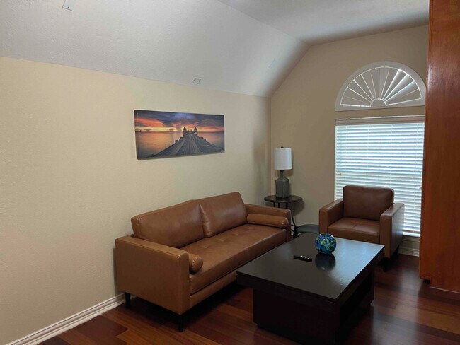 Building Photo - 14014 Summer Ash Ln