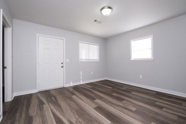 Building Photo - 1624-1626 Brown