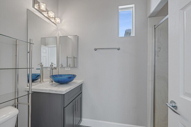 Building Photo - Executive Luxury Living with Unmatched Cit...