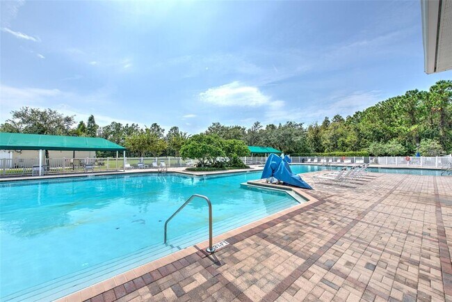 Building Photo - 5046 Gato Del Sol Cir