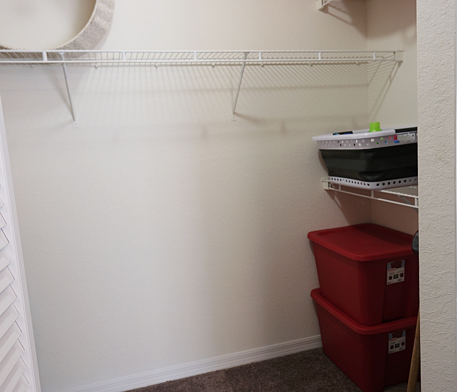 Walk-In Closet - 2923 Shadow View Cir