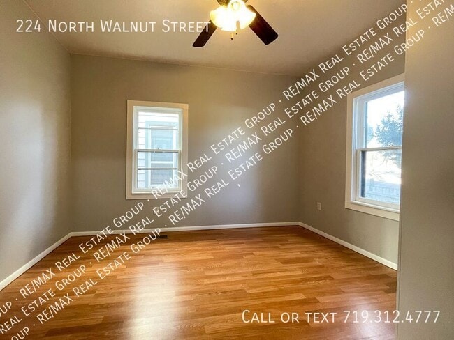 Building Photo - 224 N Walnut St