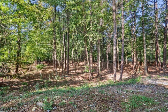 Building Photo - 8900 River Trace Dr