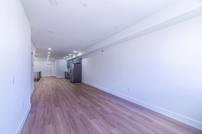 Building Photo - 3956 Parrish St