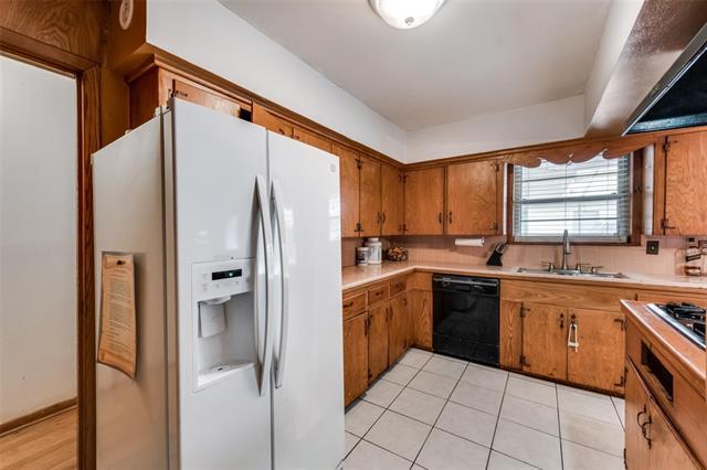 Building Photo - 821 N Hampton Rd