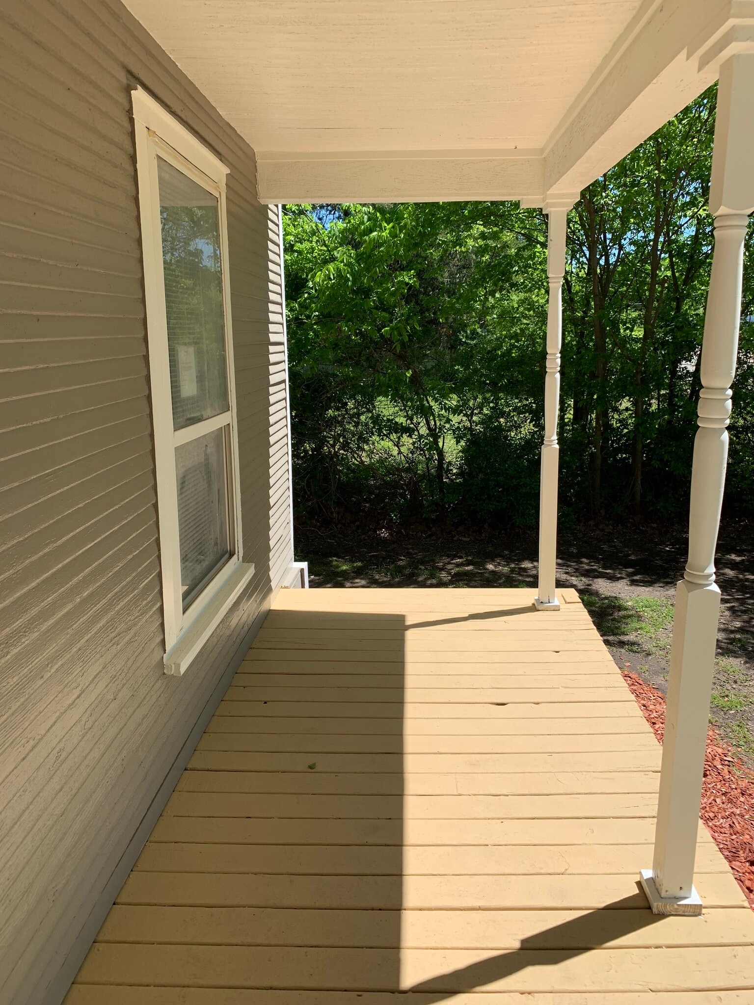 Building Photo - 519 E Evergreen St