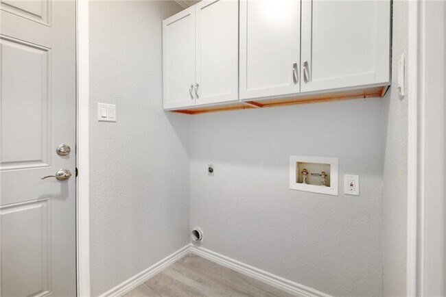 Building Photo - 11603 Gunsmoke Cir
