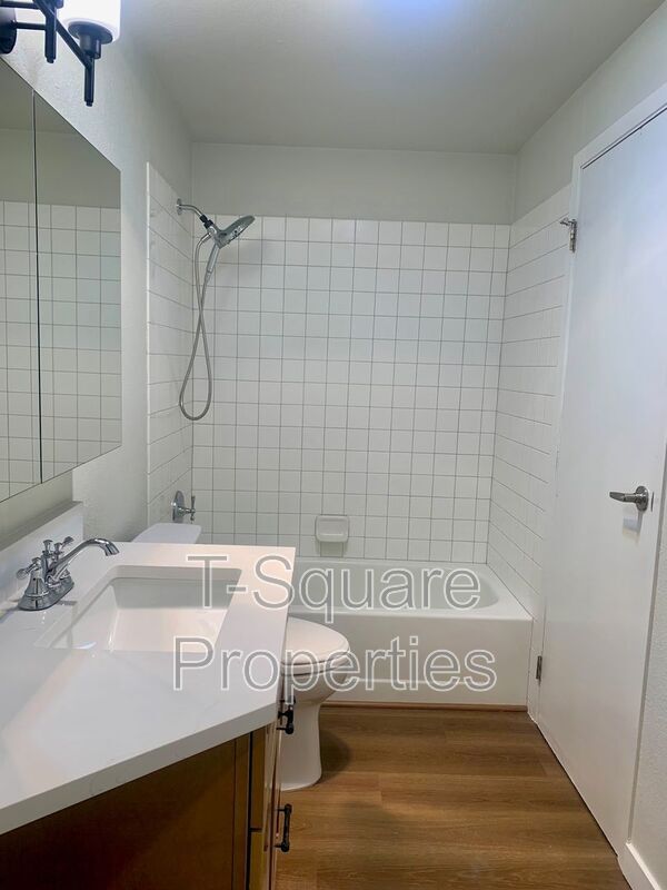 Building Photo - 8226 126th Ave NE