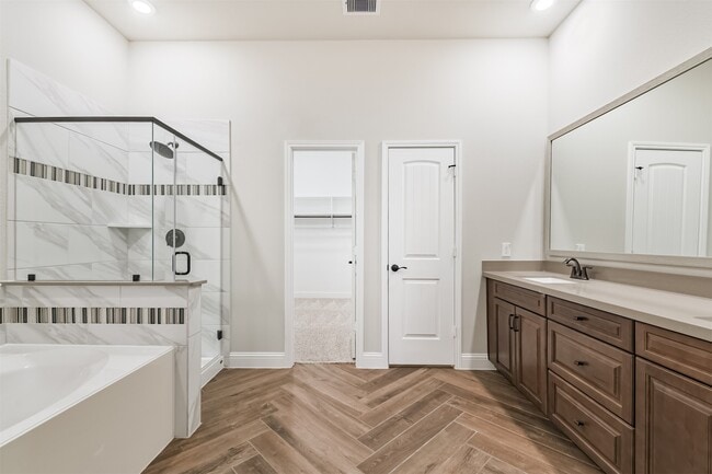 Building Photo - 16615 Tranquility Grove Dr