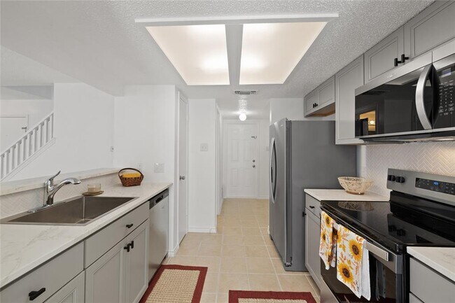 Building Photo - 2629 Alcott Ln