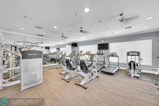 Building Photo - 5418 Sunseeker Blvd