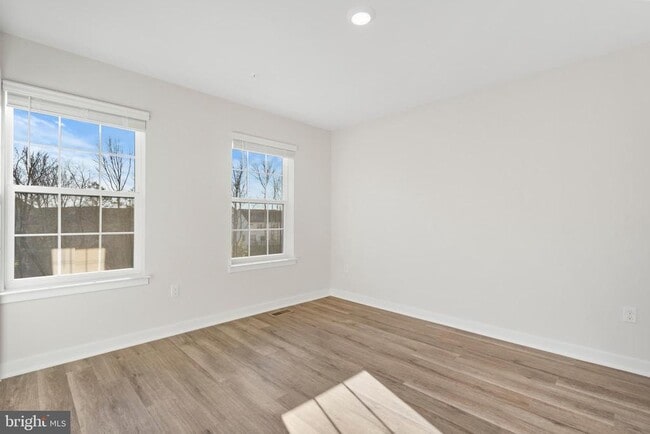 Building Photo - 7428 Fern Gully Way