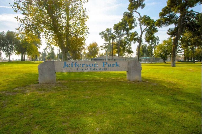 Building Photo - 430 Jefferson St