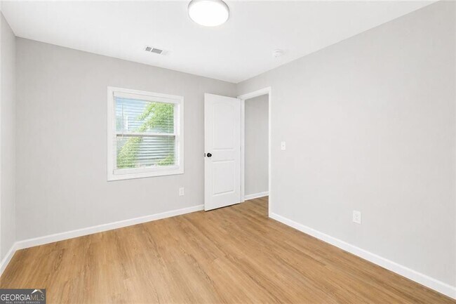 Building Photo - 1639 Bridgeport Dr NW