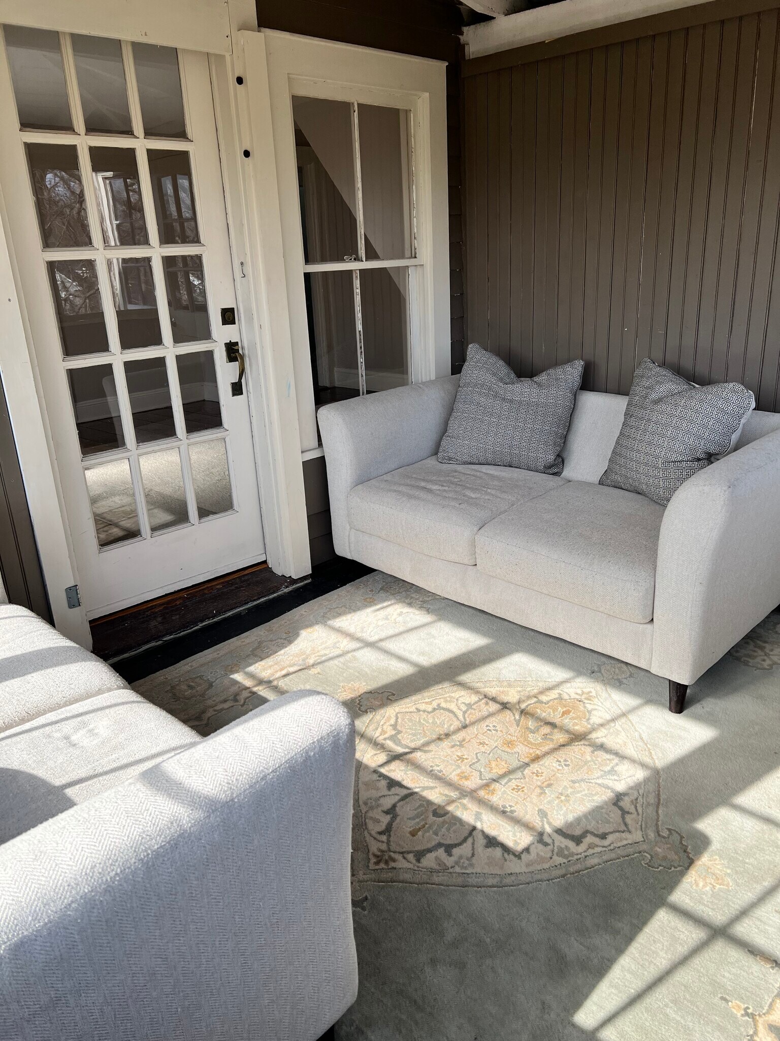 Sunporch - 136 E 9th St