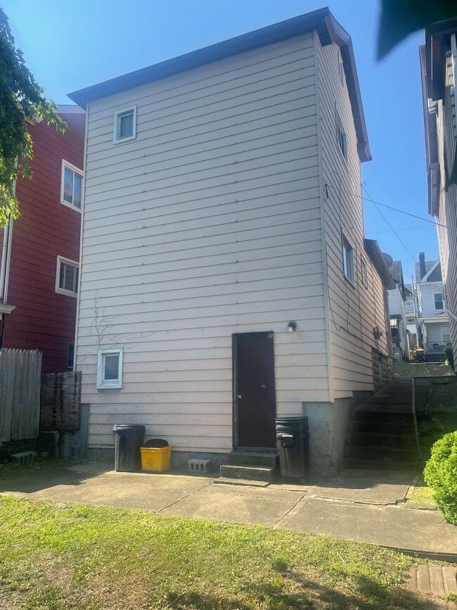 Building Photo - COMING SOON! This is a Lease-to-Own – Not ...
