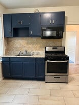 Building Photo - 174 W End Ave