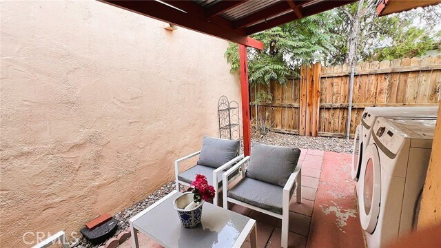 Building Photo - 583 Calle Abronia S