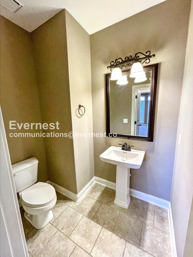 Building Photo - 1508 Green Grove Way