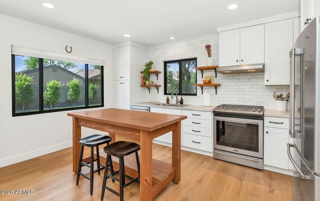 Building Photo - 103 W Palmcroft Dr