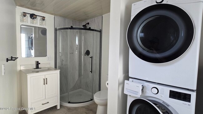 Building Photo - 135 Blue Lake Pl