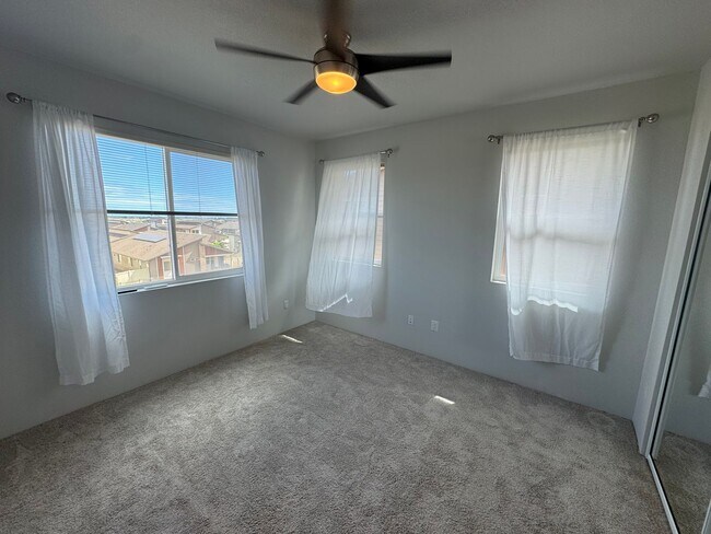Building Photo - For Rent – 1 Bedroom, 1 Bathroom in Ho‘opili