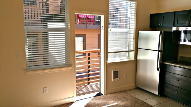 Interior Photo - Sippi