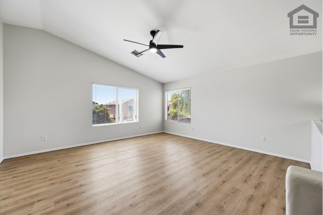 Building Photo - 4Bed + OFFICE + LOFT in Peoria! Ready for Immediate Move-In! -- FULLY REMODELED!