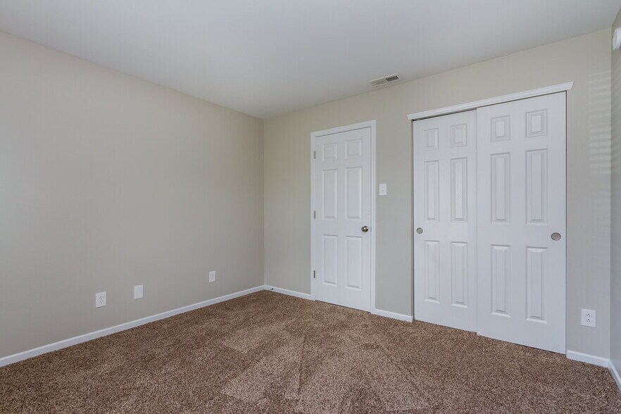 Building Photo - 10714 Gathering Dr