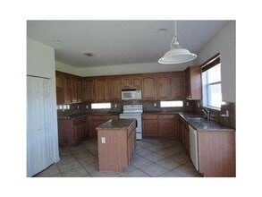 Building Photo - 1101 Center Stone Ln