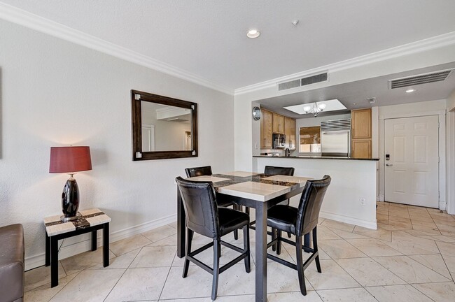Building Photo - Luxurious Meridian Condo. Live 24/7 Guard ...