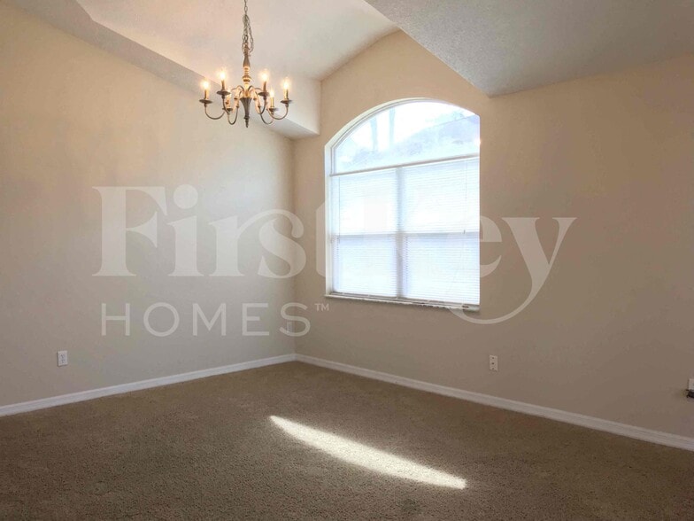 Building Photo - 601 Celito Dr