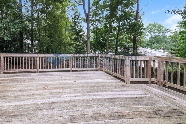 Building Photo - Spacious 3-Bed One Story Home, With  Large...