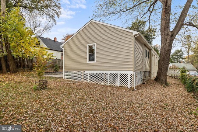 Building Photo - 7213 Tyler Ave