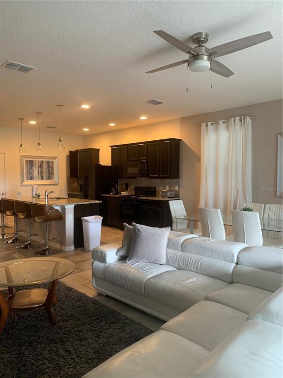 Building Photo - 4715 Terrasonesta Dr