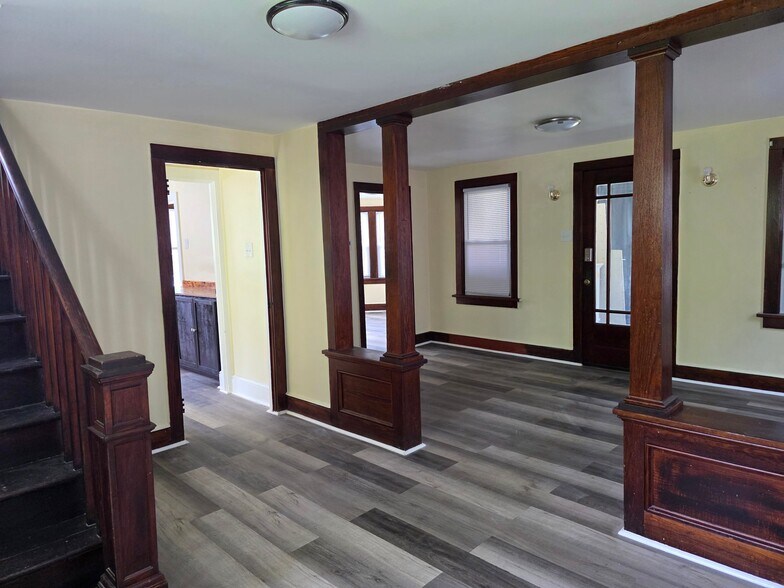 Building Photo - 2805 PA-611