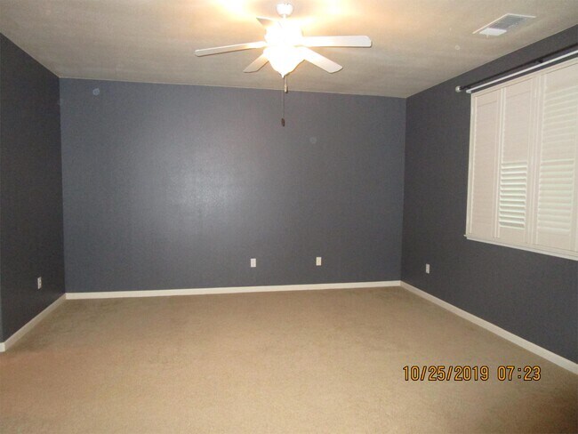 Building Photo - 2065 Stone Wood Loop