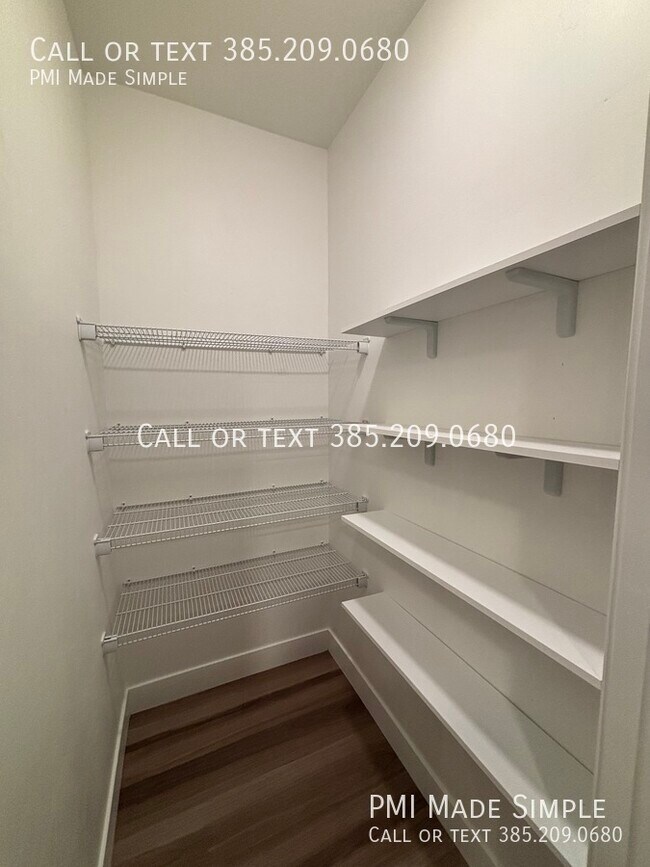 Building Photo - 1985 N 3330 W