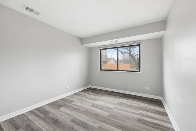 Building Photo - 73 Century Dr