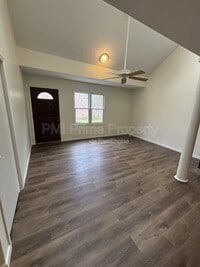 Building Photo - 887 Edwards Rd